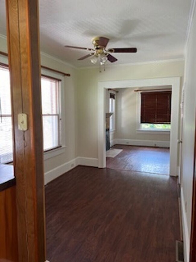 Foto del edificio - Adorable Downtown Marion Rental!