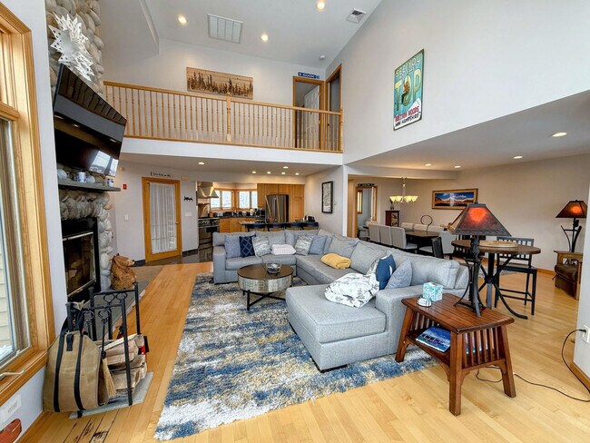 Foto del edificio - 307 Crawford Ridge Rd