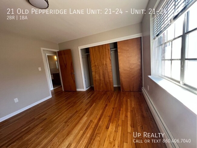 Foto del edificio - 21 Old Pepperidge Ln