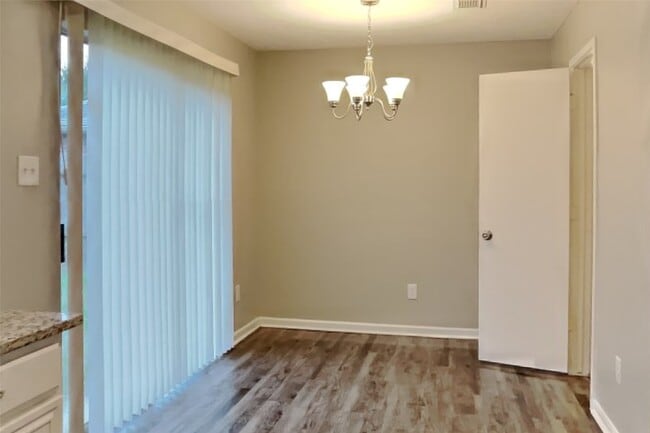 Building Photo - 18206 Gravenhurst Ln