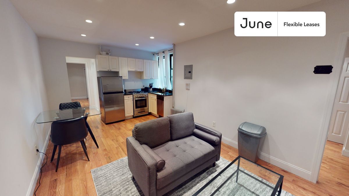 Foto principal - 23 E 109th St