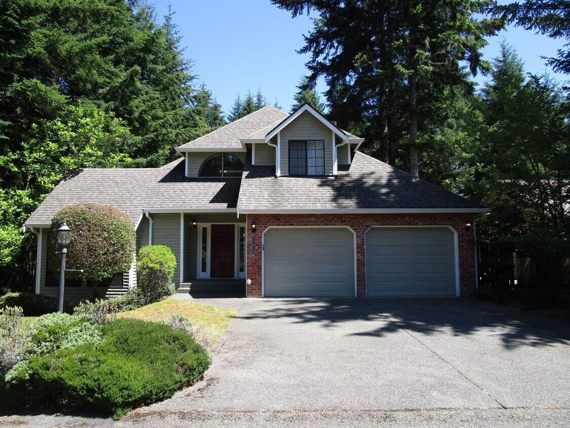 Primary Photo - Charming 3 Bedroom Home in Gig Harbor