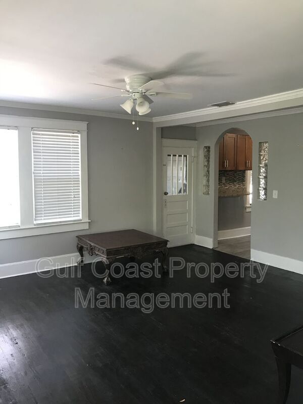 Foto del edificio - 1952 Morrill St