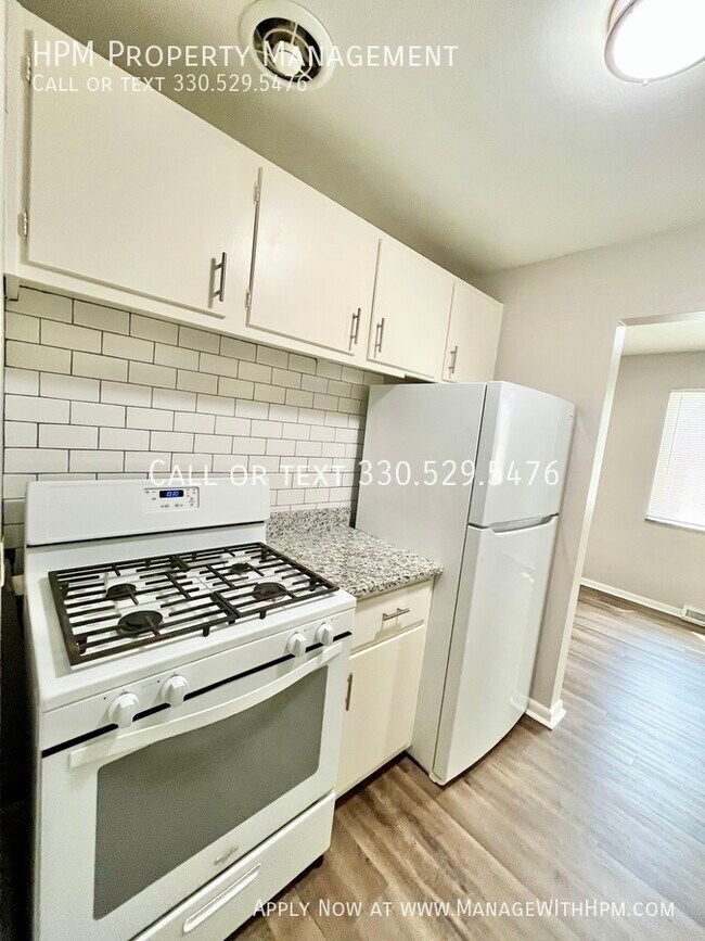 Foto del edificio - One-Bedroom Apartment for rent. First Mont...