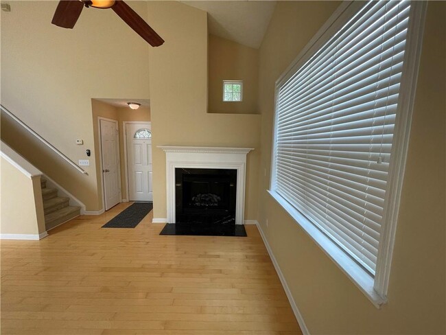 Building Photo - 206 Hiawassee Dr