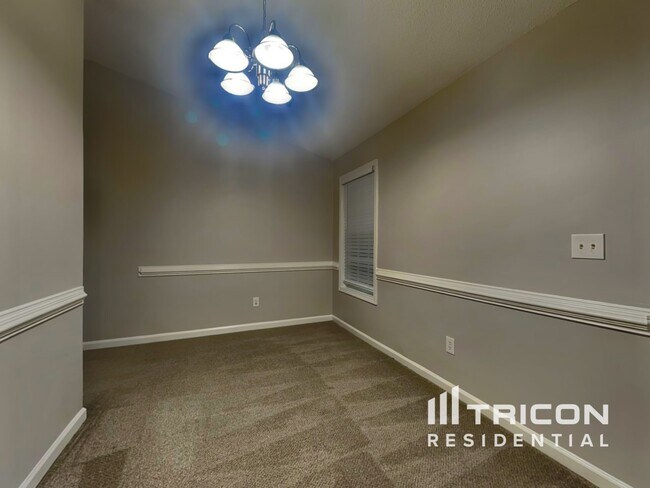 Building Photo - 10980 Thrasher Rd