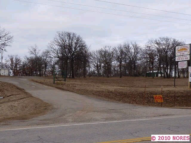 Primary Photo - 7955 Highway 16