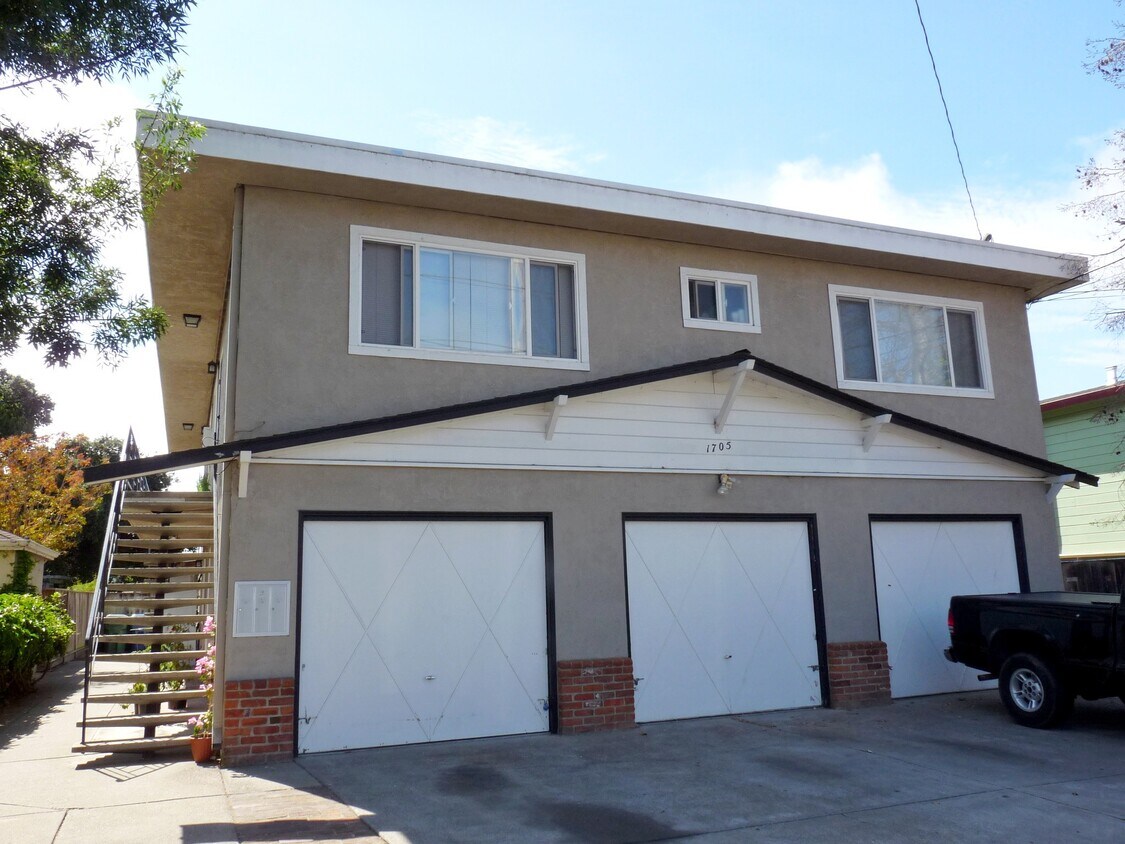 Primary Photo - 1705 5th St