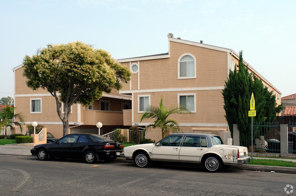 Foto del edificio - 4017 W 145th St
