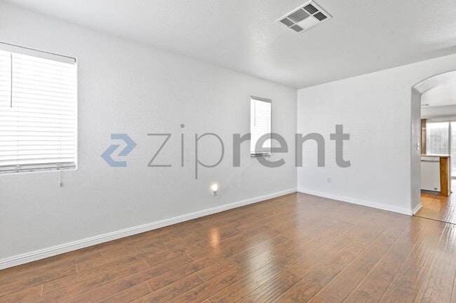 Foto del edificio - 2005 Rose Coral Ave