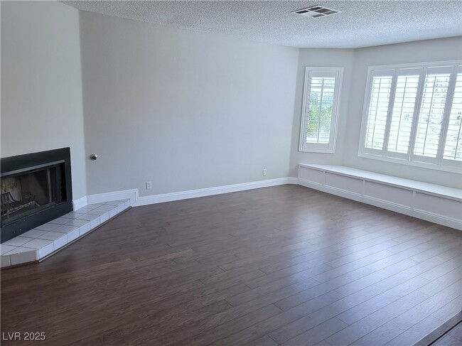 Building Photo - 3133 Cristobal Way