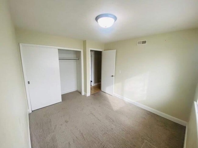 Building Photo - 4633 S Quail Vista Ln