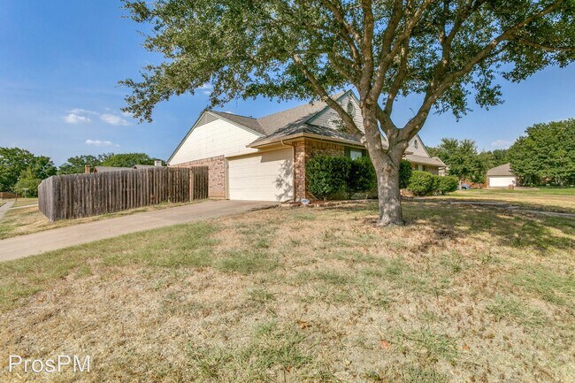 Building Photo - 3 br, 2 bath House - 2801 Jasmine Court