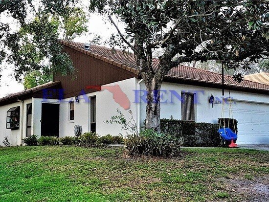 Foto del edificio - * APPLICATION PENDING.  DO NOT APPLY! *.3/2 Villa with pool in Tuscawilla**