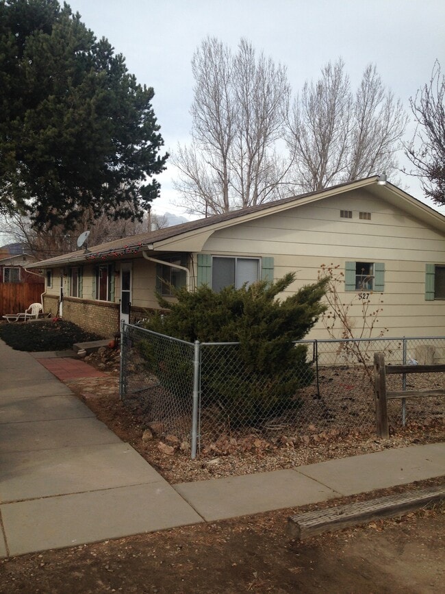 Building Photo - 527 North Bryan Ave