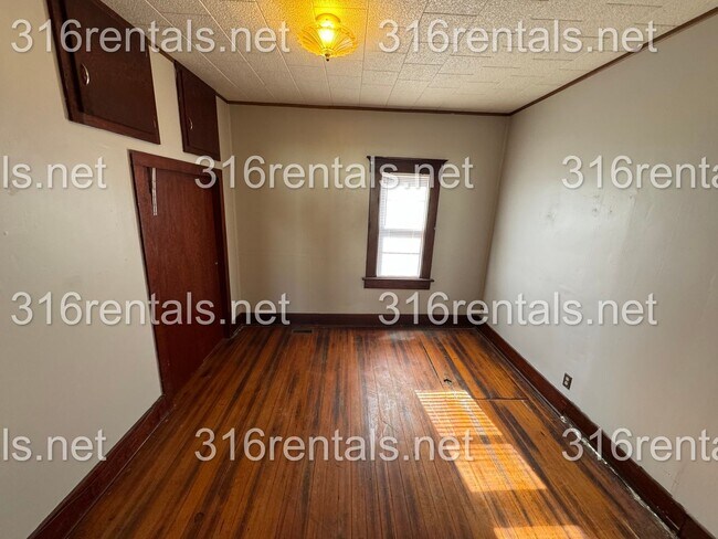 Foto del edificio - $950 - 3 bed 1 bath - Single Family Home