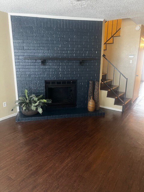 Sala de estar - 10500 Lake June Rd