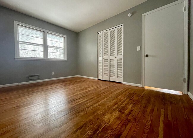 Foto del edificio - Spectacular 4 Bedroom 2 Bathroom Single Family Home in Brooklyn Center!