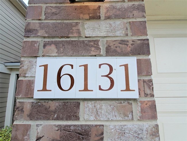 Building Photo - 16131 Sweetwater Fields Ln