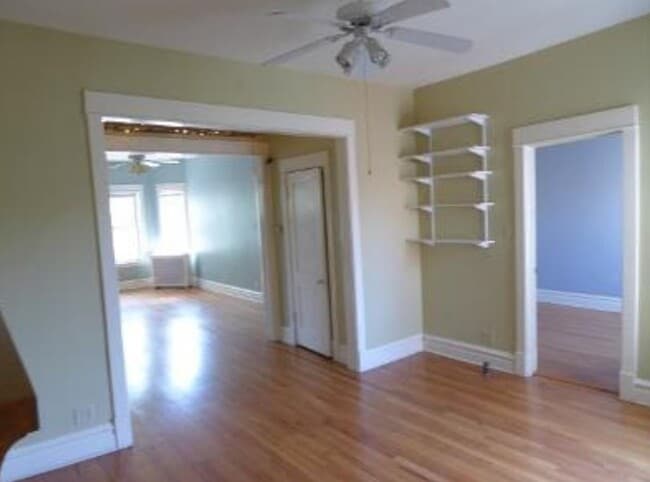 Building Photo - 1342 W Farwell Ave