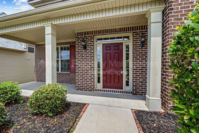Foto del edificio - 6017 Reynolds Cir