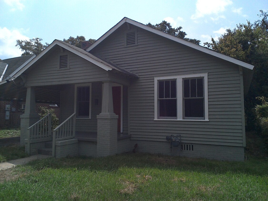 Foto principal - **UPCOMING** 3 Bedroom / 1 Bathroom Home i...