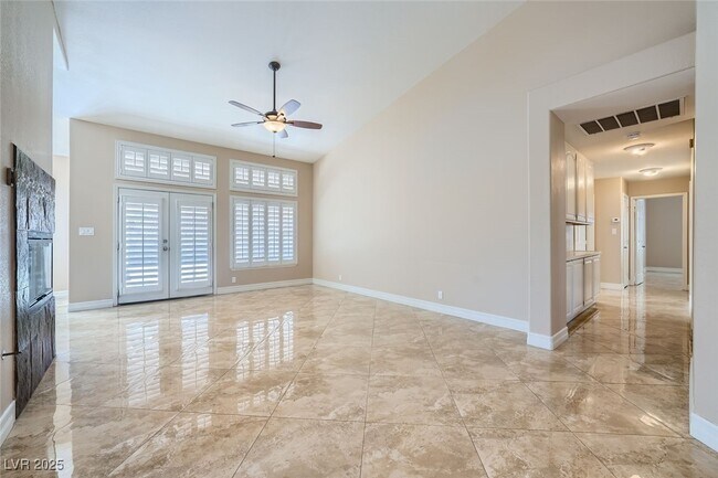 Building Photo - 712 Merialdo Ln