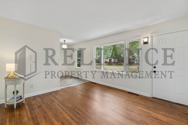 Foto del edificio - 2309 W Graber St