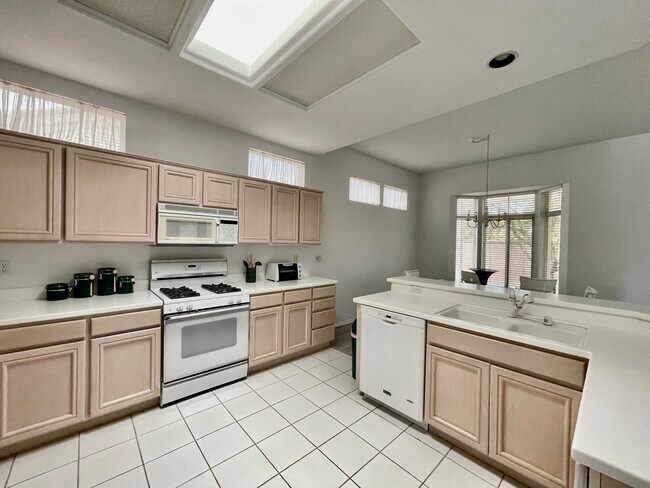 Kitchen - 37533 Golden Pebble Ave