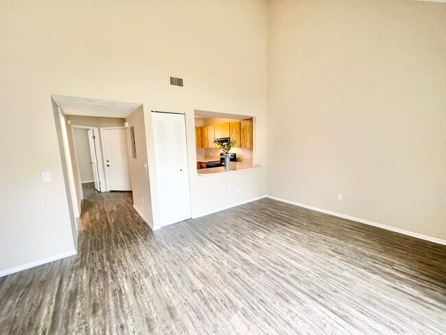Building Photo - 2562 Monica Ct