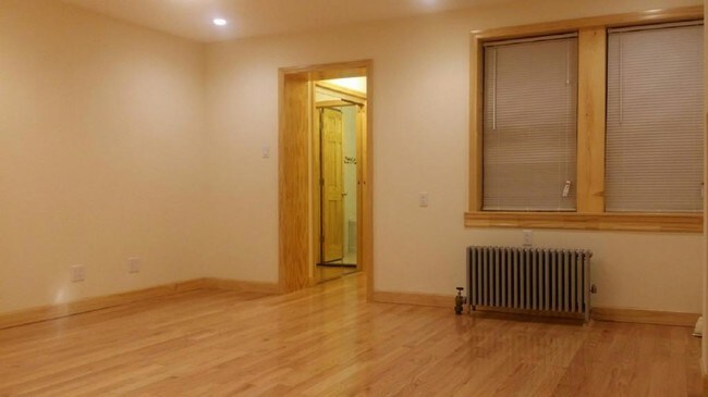 Building Photo - 255 W 138th St