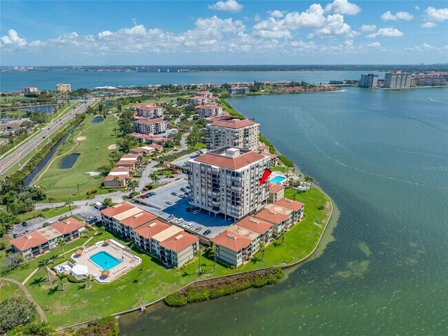 Foto del edificio - 6372 Palma Del Mar Blvd S