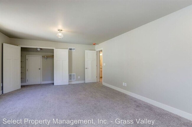 Building Photo - 3 br, 2.5 bath House - 240 Pello Lane