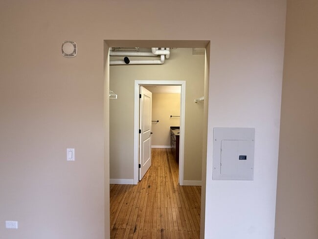 Interior Photo - Pioneer Endicott