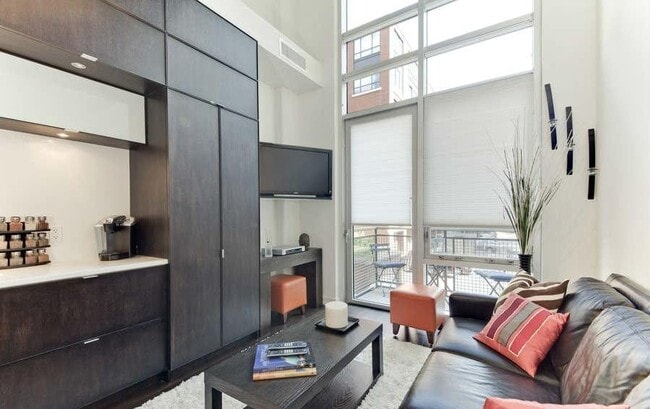 Building Photo - 1515 15th St NW