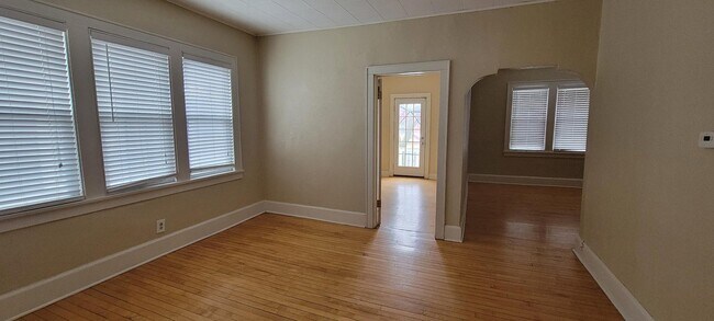 Foto del edificio - 2562 N Bremen St