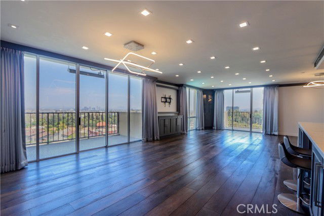 Foto del edificio - 2160 Century Pk E