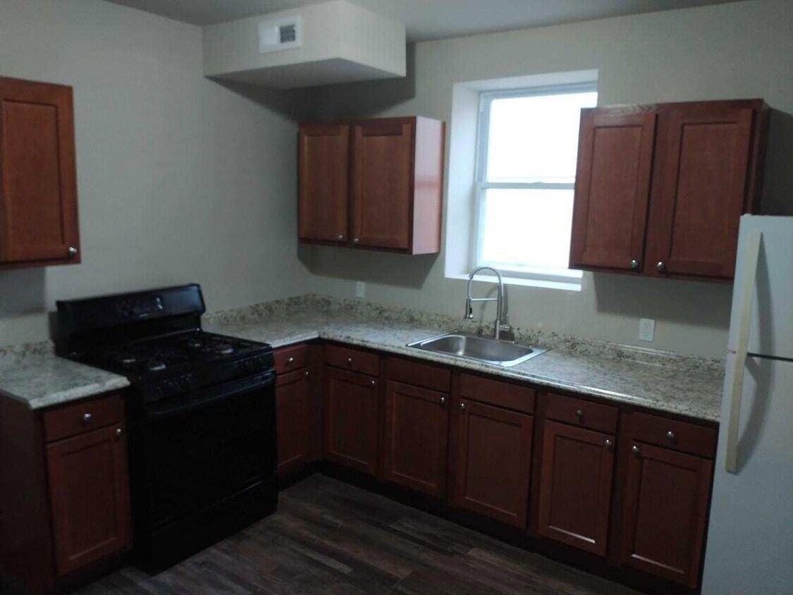 109 Wheeler Ave, Baltimore, MD 21223 Townhome Rentals in Baltimore MD