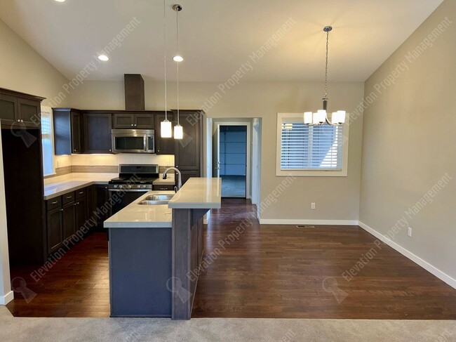 Foto del edificio - Updated single level 3 BR home in SE Bend ...