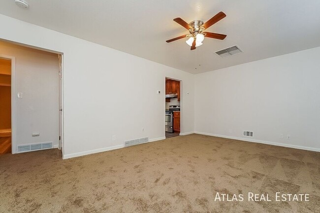 Building Photo - 888 Ogden Cir