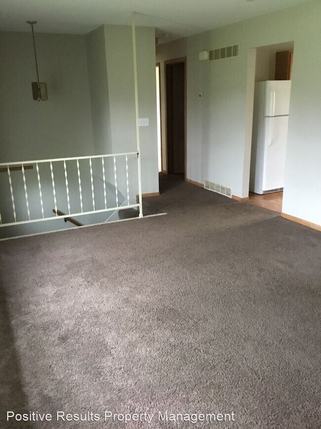 3 br, 1 bath House 6743 Carman Dr House Rental in Rockford, IL