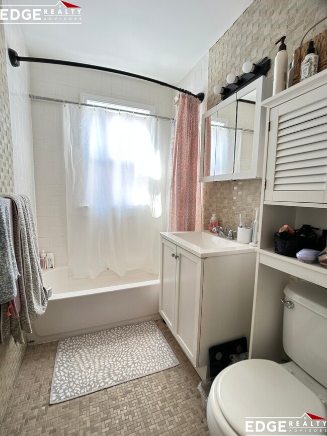 Photo - 27 Bostonia Ave Apartment