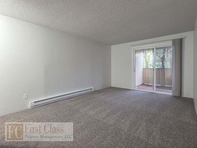 Building Photo - 3618 SW Beaverton Hillsdale Hwy