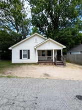 Building Photo - 801 Desoto Ave