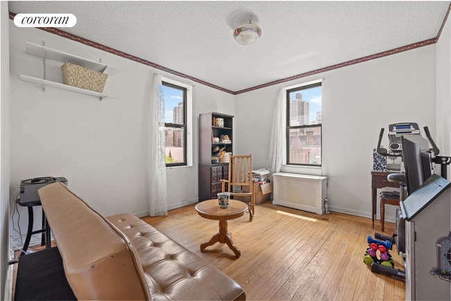 Building Photo - 315 E 88th St
