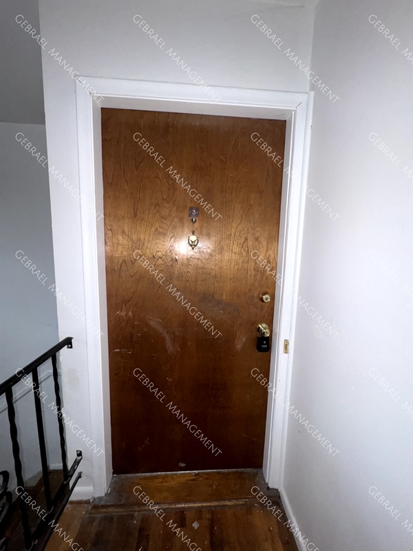 Building Photo - 3478 Ridgecliffe Dr