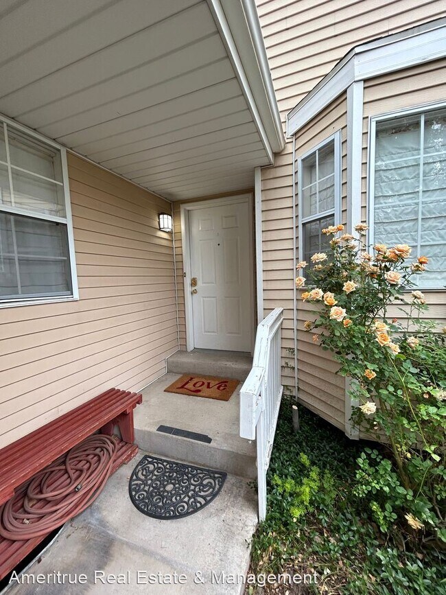 Building Photo - 4 br, 4 bath House - 2668 Scarsdale Court