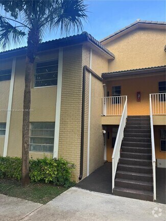 Building Photo - 11588 NW 43rd Ct