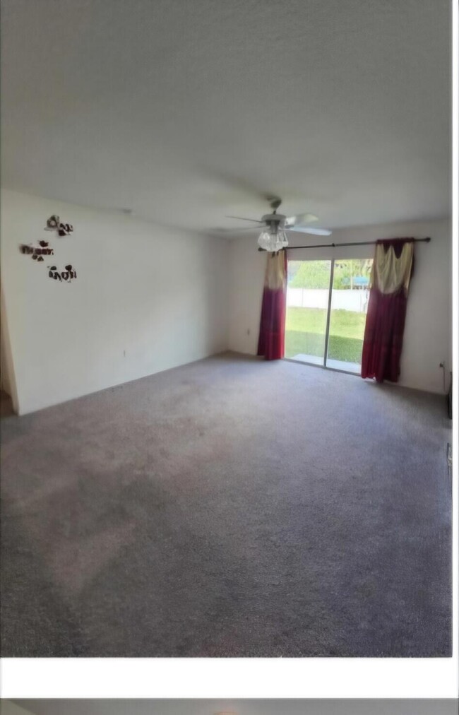 Building Photo - 4336 SW Yamada Dr