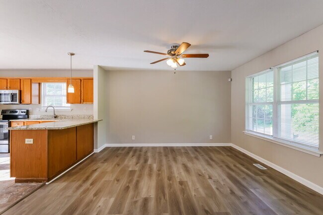 Foto del edificio - 9407 Brown Austin Rd